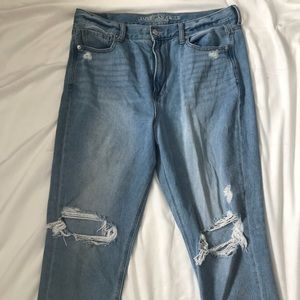 American Eagle Mom Jeans
